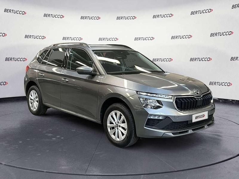 Grigio Usata 2025 Skoda Kamiq SUV | 19.400 € (Buon prezzo) - Immagine 1/4