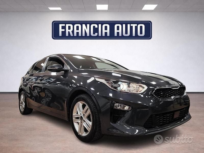 Occasion Kia Ceed 120 PK (88 kW) 2019 Grijs Hatchback