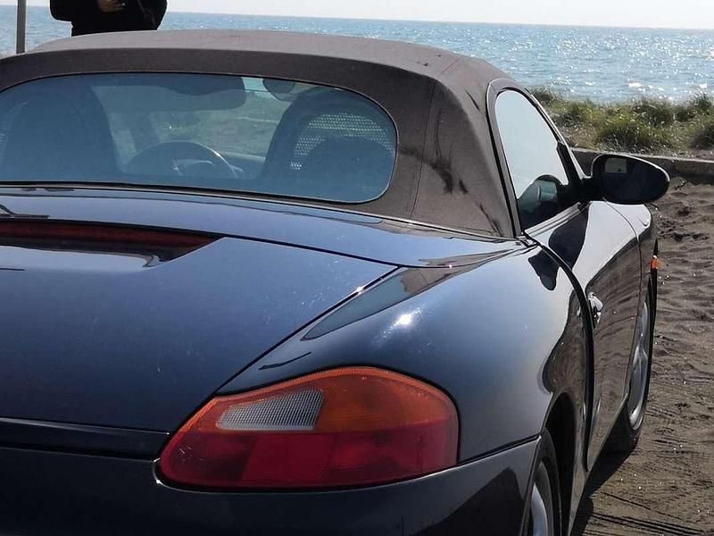 Blu/azzurro Usata 1997 Porsche 986 Boxster Cabrio | 18.000 € (Ottimo prezzo) - Immagine 1/4