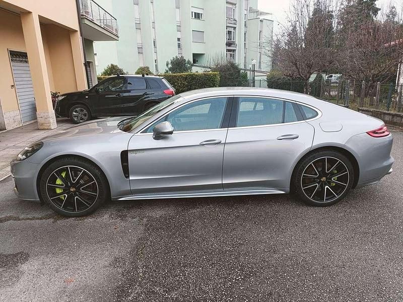 Usata Porsche Panamera Executive 330 CV (242 kW) 2020 Berlina