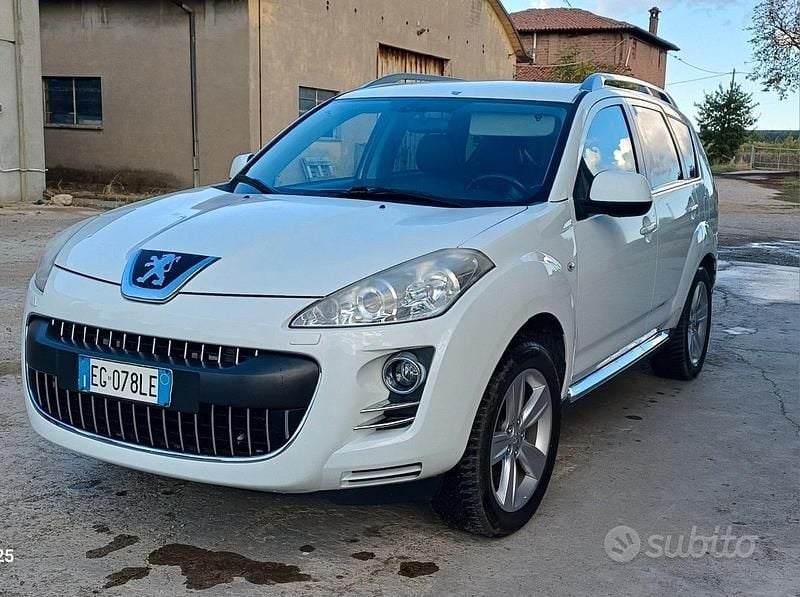 Usata 2011 Peugeot 4007 SUV | 5299 € (Buon prezzo) - Immagine 1/4