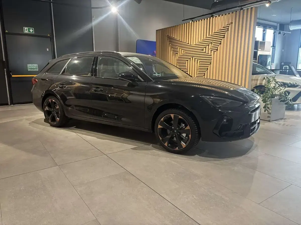 Nuova Cupra Leon 150 CV (110 kW) 2026 Nero Station wagon