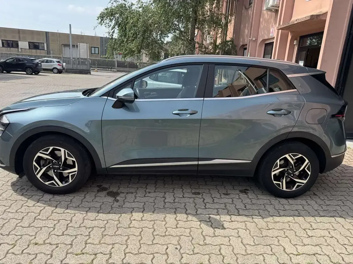 Usata Kia Sportage 136 CV (100 kW) 2022 Yuka steel gray SUV