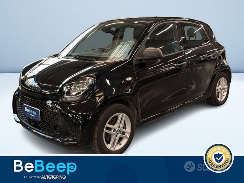 Usata Smart ForFour Electric Drive Pure 59 kW (81 CV) 2021 Nero metallizzato Berlina