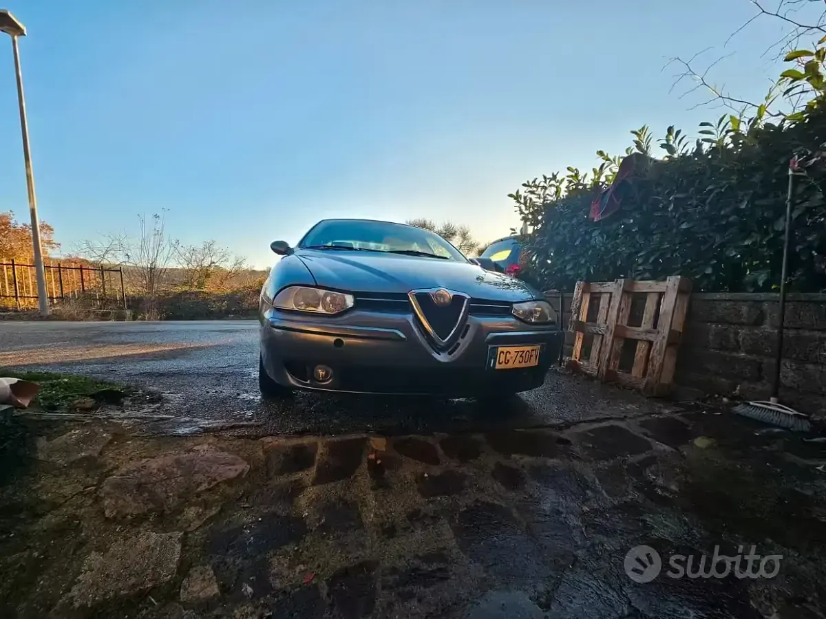 Usata Alfa Romeo 156 116 CV (85 kW) 2003 Grigio Berlina