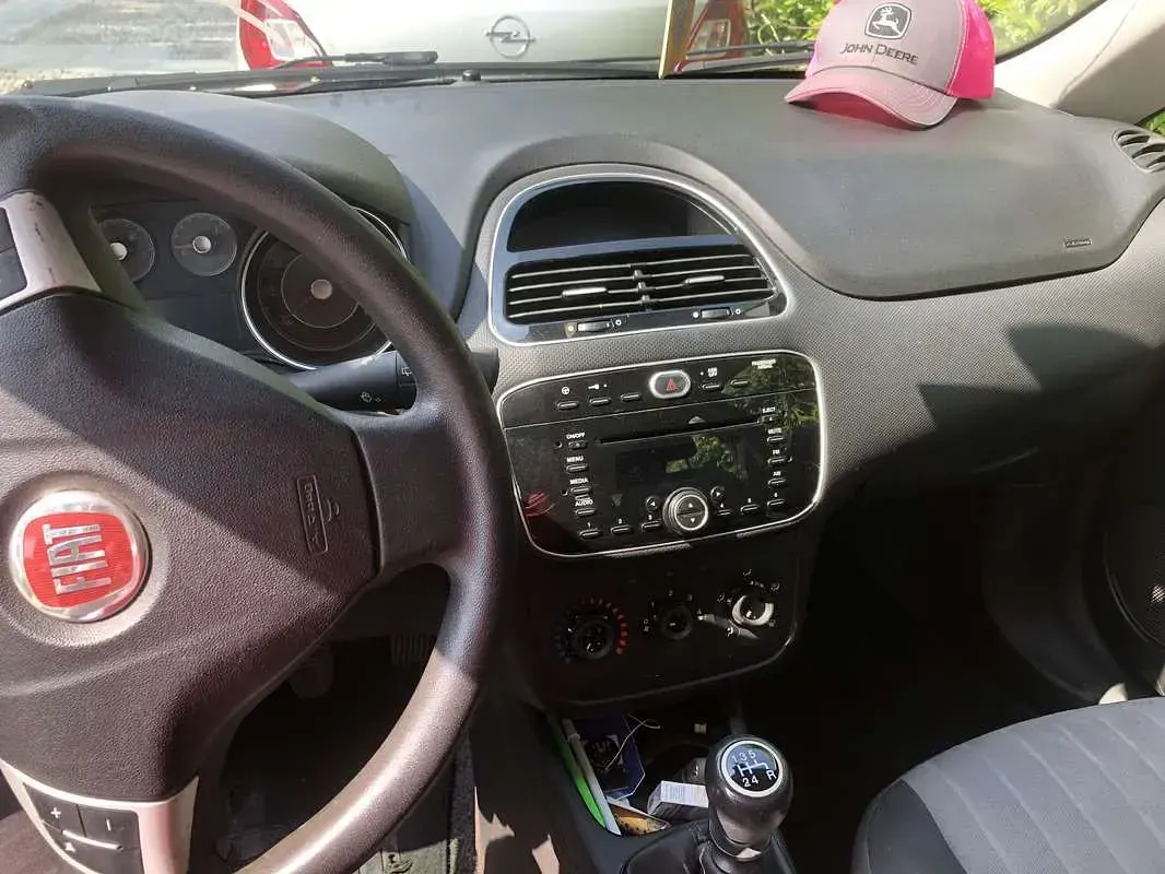 Usata Fiat Punto Street 69 CV (50 kW) 2018 Bianco Utilitaria