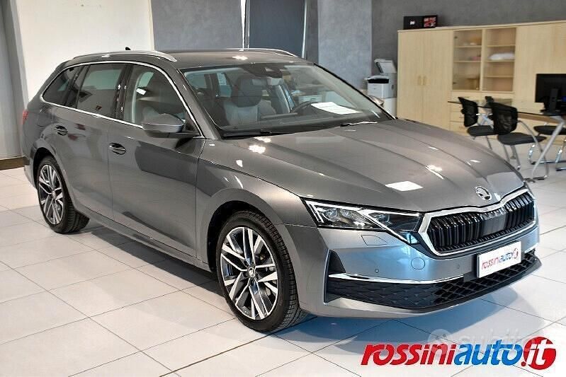 Usata Skoda Octavia Style 150 CV (110 kW) 2025 Giallo Station wagon