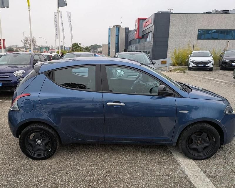 Usata Lancia Ypsilon 2023 Blu Utilitaria