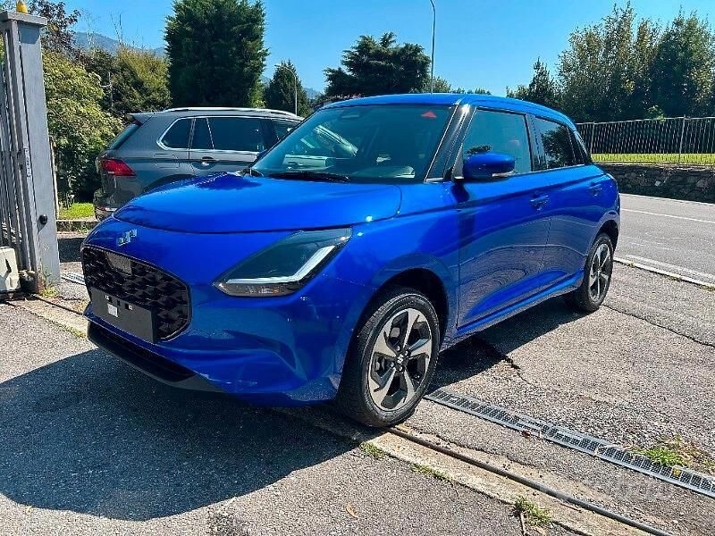 Usata Suzuki Swift 83 CV (61 kW) 2024 Blu Utilitaria