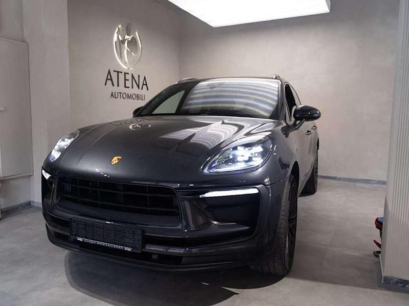 Grigio Usata 2022 Porsche Macan SUV | 59.970 € (Ottimo prezzo) - Immagine 1/4
