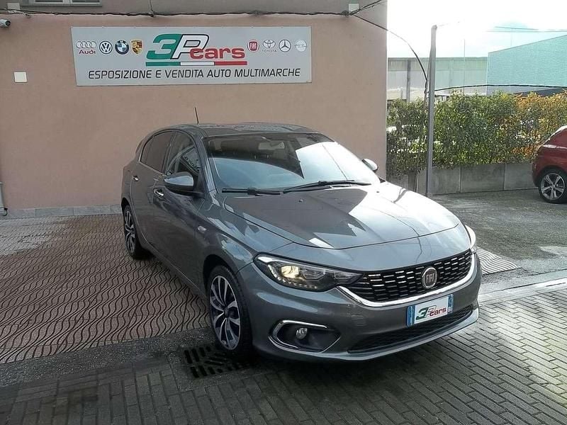 Grigio Usata 2016 Fiat Tipo Lounge Tre volumi | 7500 € (Ottimo prezzo) - Immagine 1/4