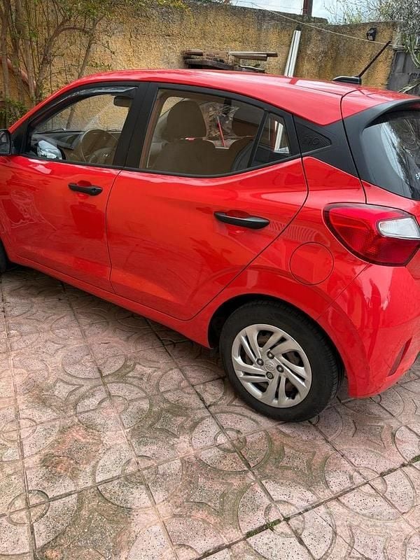 Usata Hyundai i10 2020 Rosso Utilitaria