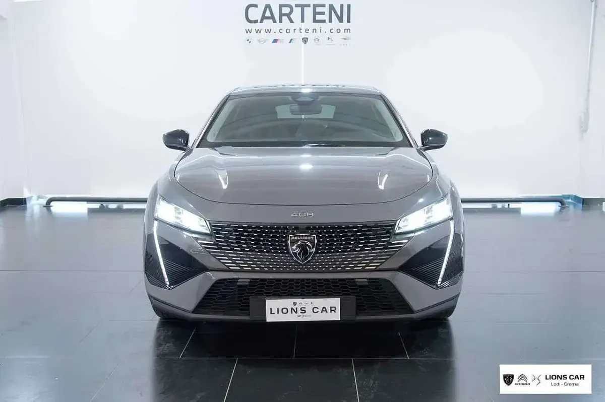 Usata Peugeot 408 Allure 131 CV (96 kW) 2023 Grigio selenium SUV