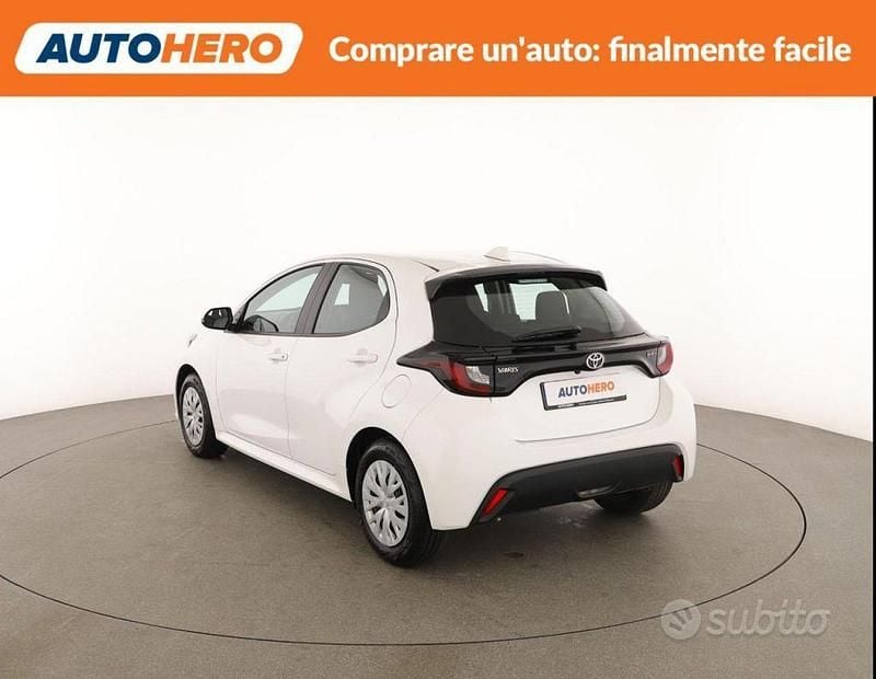 Usata Toyota Yaris Hybrid Active 2024 Bianco Berlina