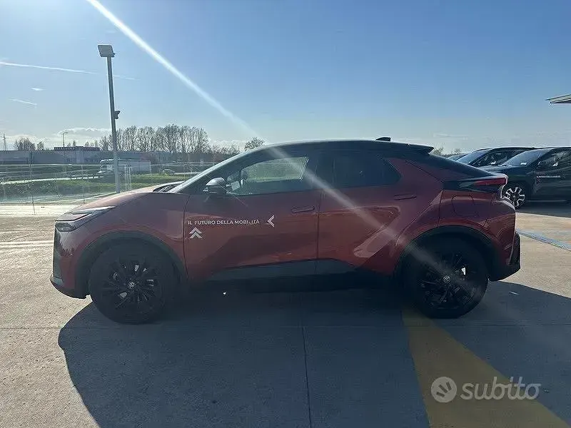 Usata Toyota C-HR Sport 154 CV (113 kW) 2025 Metal oxide & black SUV