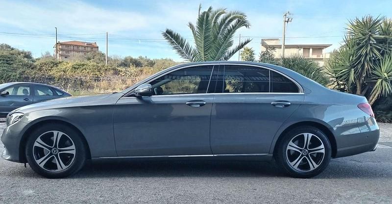 Usado Mercedes E220 Exclusive 194 CV (142 kW) 2018 Berlina