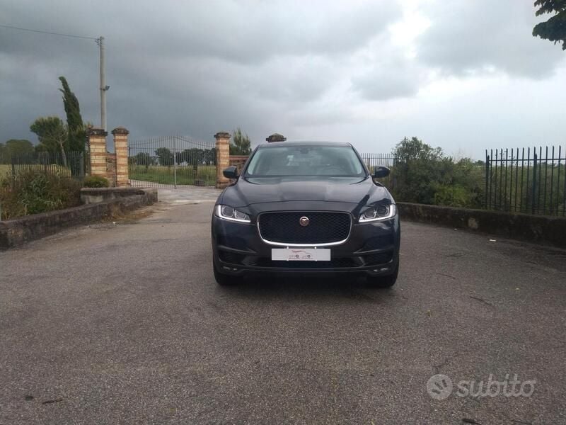 Grigio Usata 2018 Jaguar F-Pace Portfolio SUV | 20.500 € (Molto cara) - Immagine 1/4