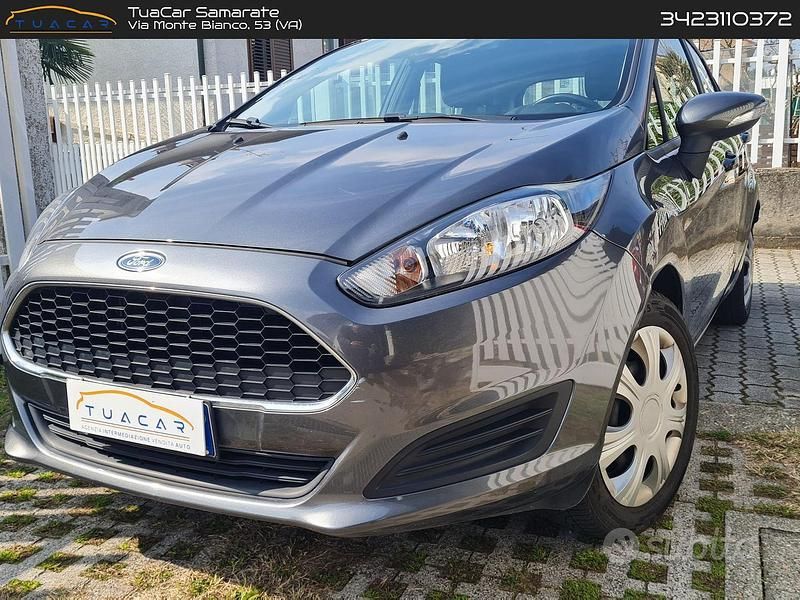 Usata Ford Fiesta Business Edition 75 CV (55 kW) 2016 Grigio Berlina
