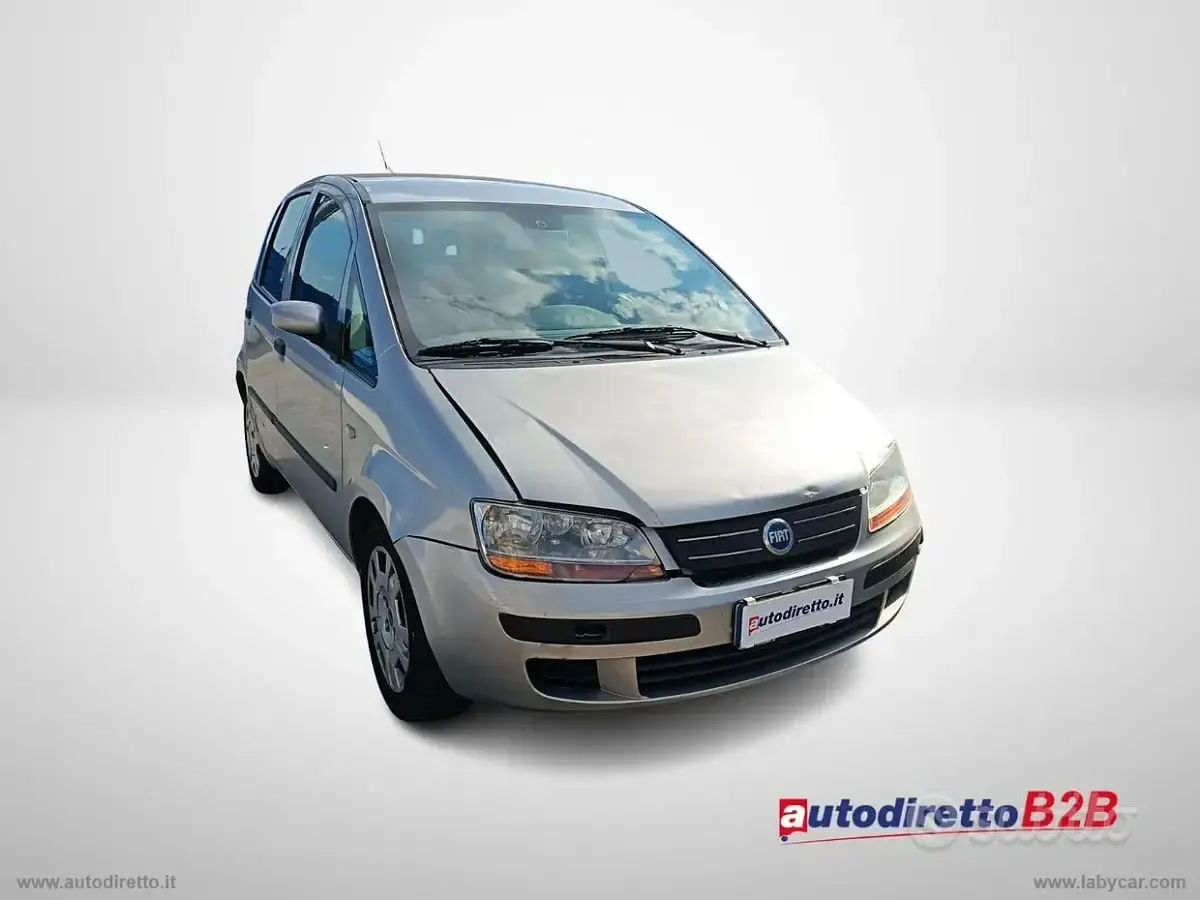 Usata Fiat Idea Active 95 CV (69 kW) 2004 Grigio Monovolume