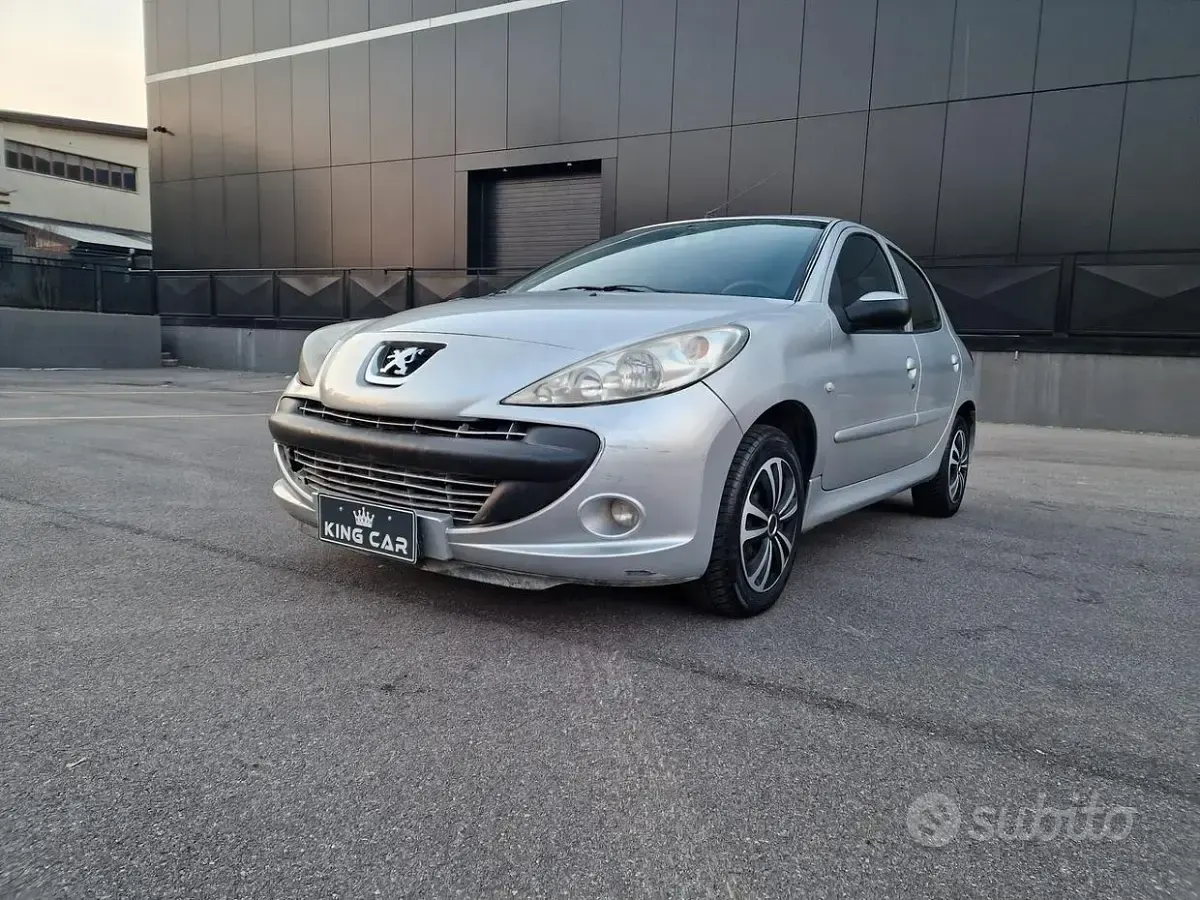 Usata Peugeot 206 60 CV (44 kW) 2010 Other Berlina
