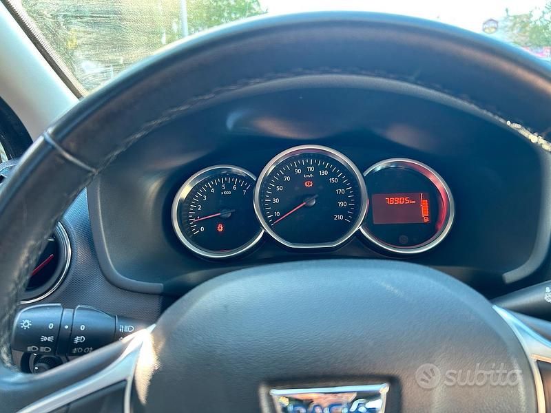 Usata Dacia Sandero 90 CV (66 kW) 2019 Grigio Utilitaria