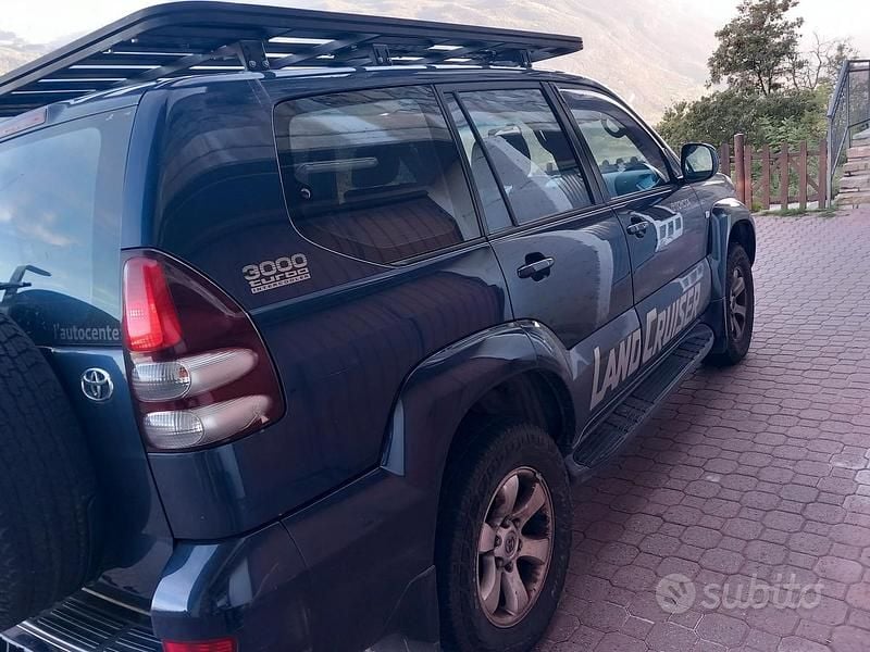 Usata 2004 Toyota Land Cruiser SUV | 15.000 € (Buon prezzo) - Immagine 1/4
