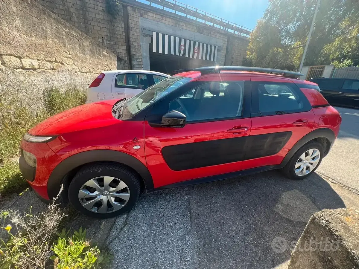Usata Citroën C4 Cactus 82 CV (60 kW) 2017 Rosso Utilitaria