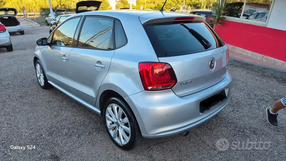 Usata VW Polo Highline 90 CV (66 kW) 2012 Grigio Utilitaria