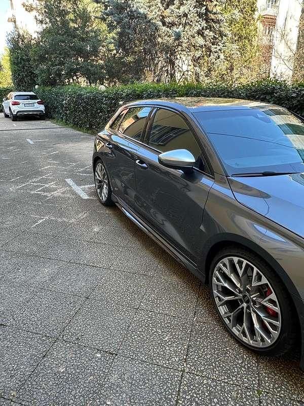 Usata Audi RS3 Sportback Comfort 400 CV (294 kW) 2024 Grigio Utilitaria