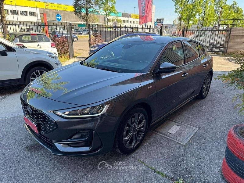 Usata Ford Focus ST-Line 125 CV (91 kW) 2023 Grigio Berlina