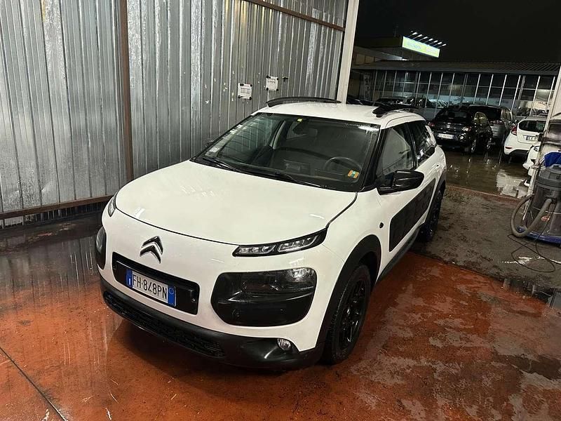 Usata Citroën C4 Cactus Feel 82 CV (60 kW) 2018 Bianco Utilitaria