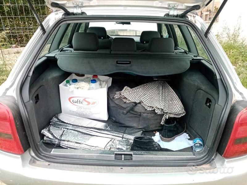 Usata Audi A4 150 CV (110 kW) 1997 Argento Station wagon