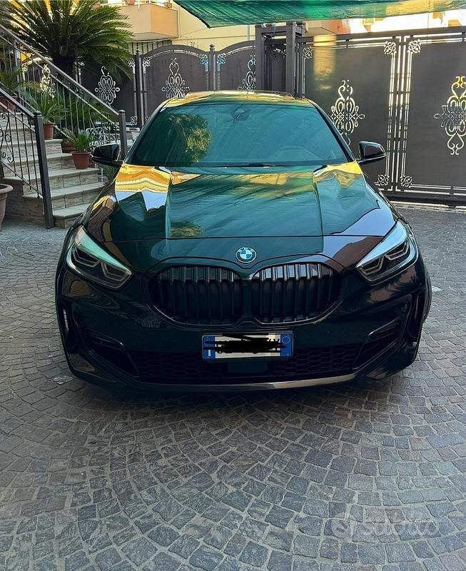 Usata BMW 118 2023 Nero Utilitaria