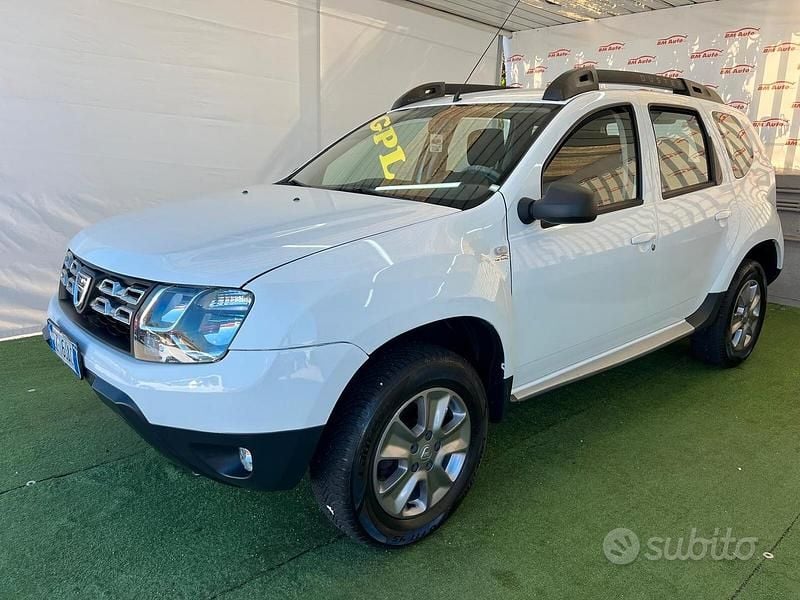 Bianco Usata 2015 Dacia Duster SUV | 6499 € (Ottimo prezzo) - Immagine 1/4