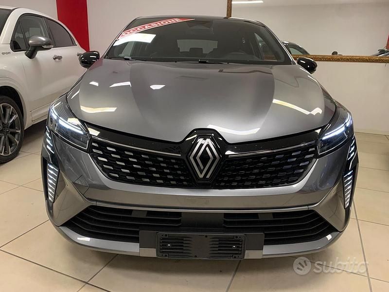 Usata Renault Clio V Techno 91 CV (66 kW) 2025 Grigio Berlina