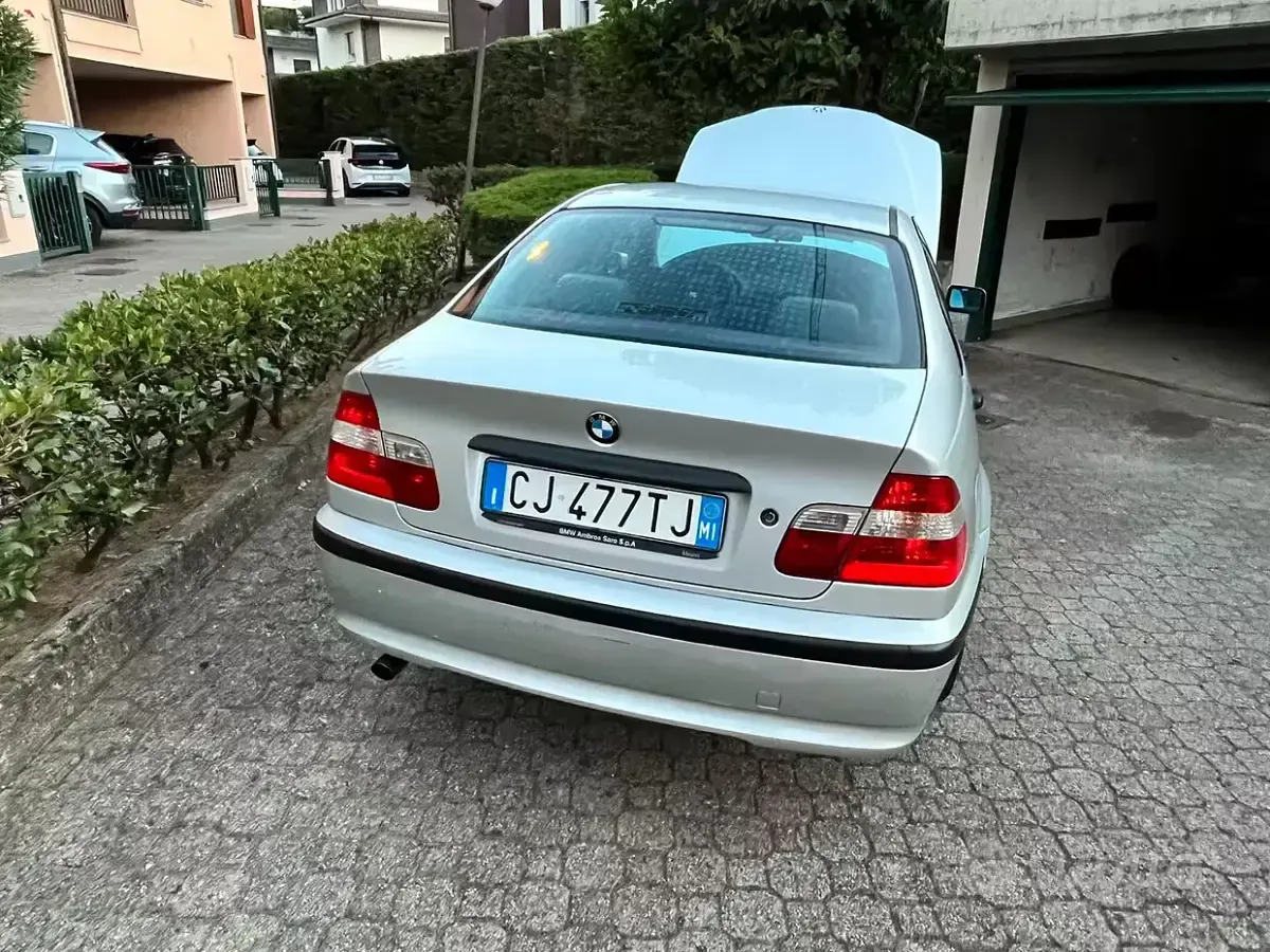 Usata BMW 316 116 CV (85 kW) 2003 Grigio Berlina