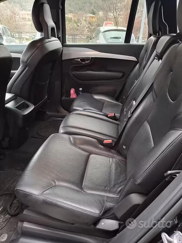 Occasion Volvo XC90 Momentum 190 ch (139 kW) 2018 Noir SUV