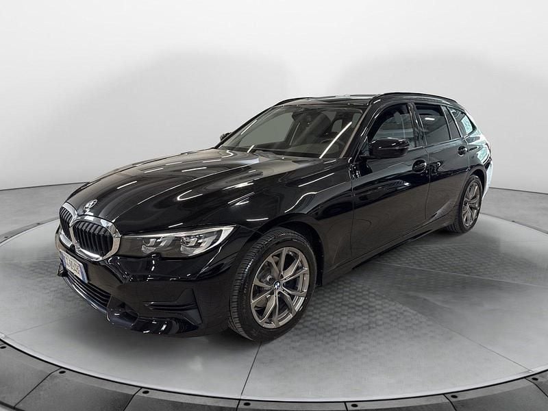 Usata 2024 BMW 320 Shadowline Station wagon | 28.600 € - Immagine 1/3