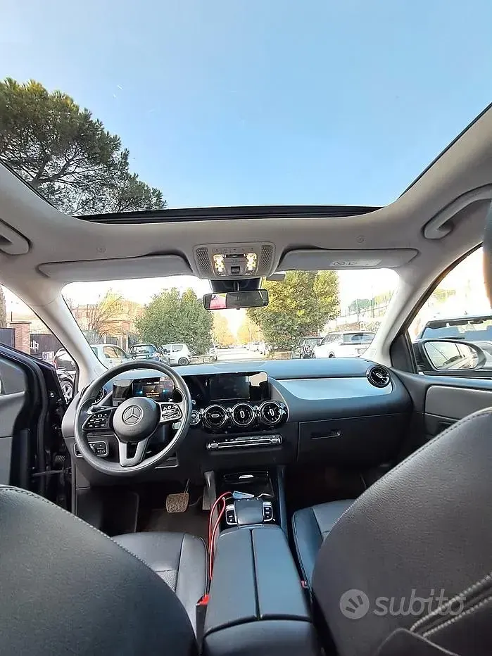 Usata Mercedes B180 116 CV (85 kW) 2019 Nero Utilitaria