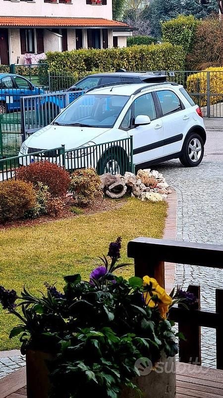 Usata Suzuki SX4 107 CV (78 kW) 2009 Bianco SUV