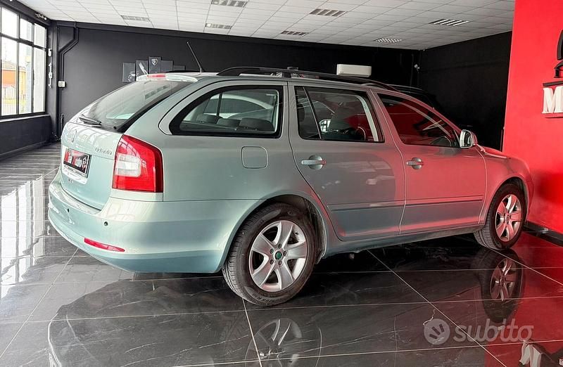 Usata Skoda Octavia Style 140 CV (102 kW) 2013 Grigio Station wagon