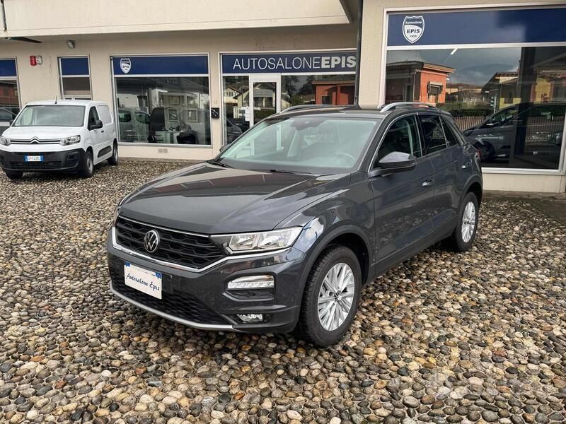 Grigio scuro Usata 2021 VW T-Roc Advance SUV | 24.900 € (Molto cara) - Immagine 1/4