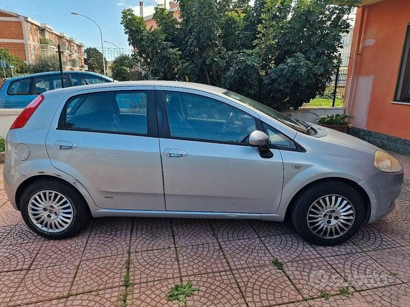 Usata Fiat Grande Punto 2008 Grigio Utilitaria