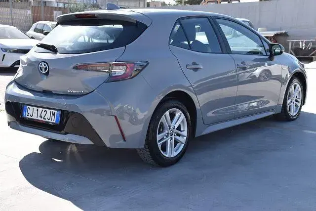 Usata Toyota Corolla Business Edition 122 CV (89 kW) 2022 Grigio Berlina