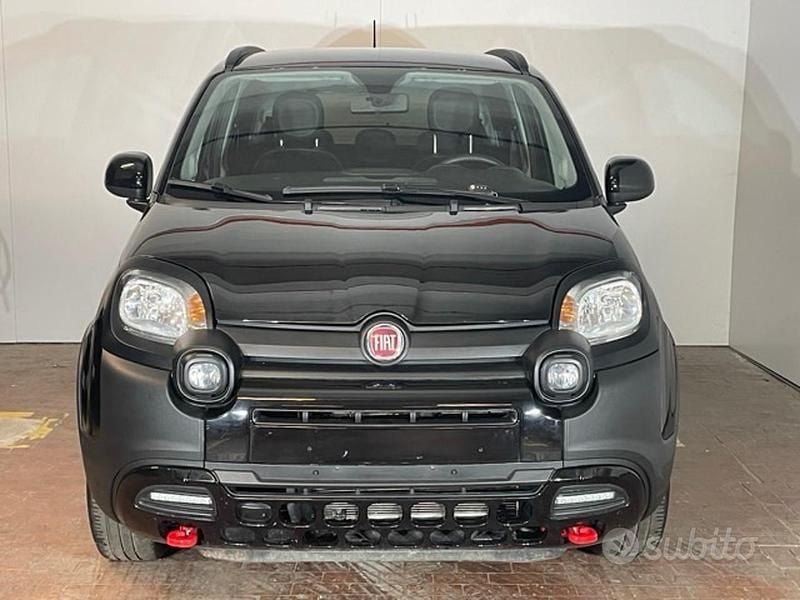 Usata Fiat Panda Cross Cross 70 CV (51 kW) 2024 Nero Utilitaria