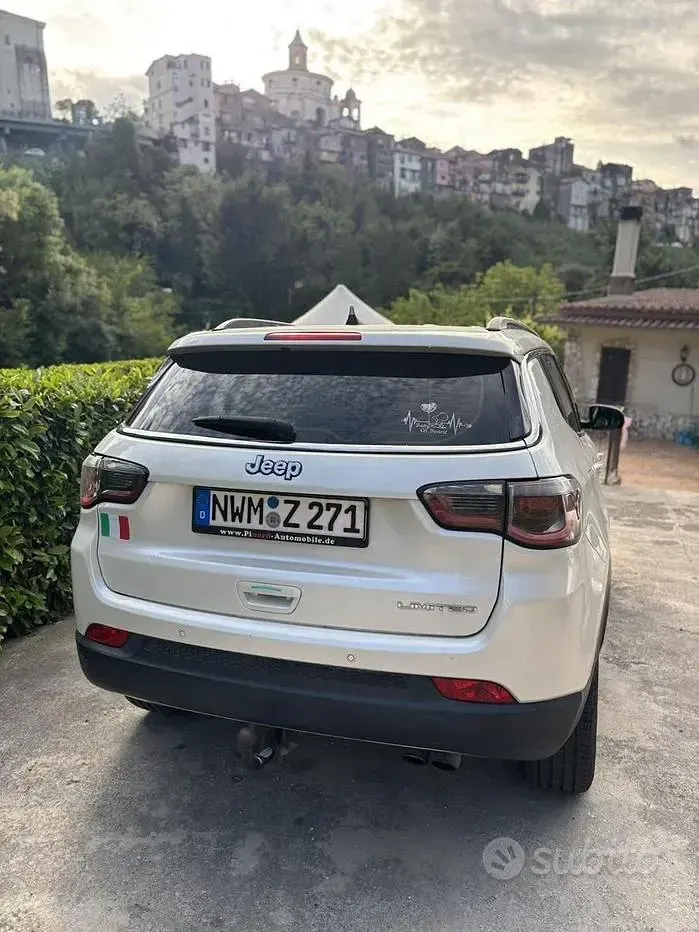 Usata Jeep Compass Limited 140 CV (102 kW) 2017 Bianco SUV