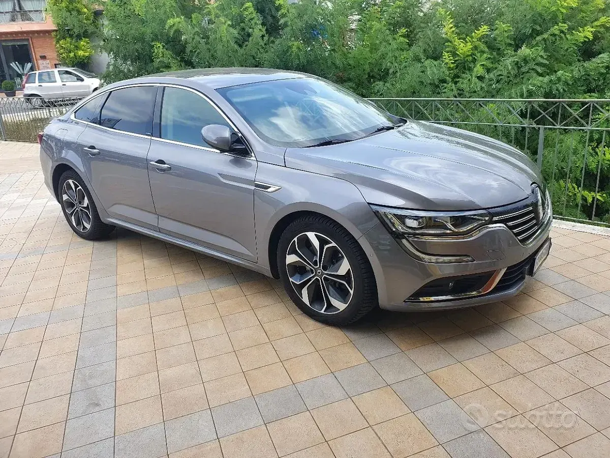 Usata Renault Talisman 160 CV (117 kW) 2018 Grigio Berlina
