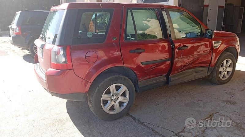 Usata Land Rover Freelander 2 160 CV (117 kW) 2009 Rosso SUV