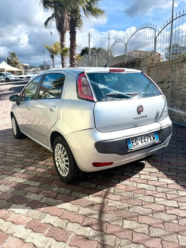 Usata Fiat Punto Evo 75 CV (55 kW) 2011 Argento Utilitaria
