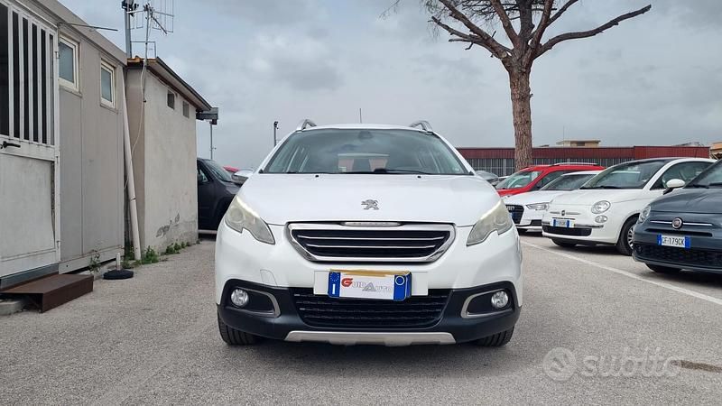 Usata Peugeot 2008 Active 92 CV (67 kW) 2014 Bianco SUV